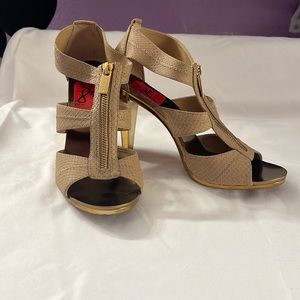 Michael Kors Berkeley T strap heels